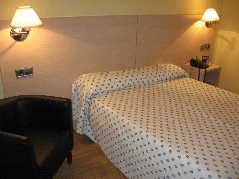 Madrid Motion Hostel Extérieur photo